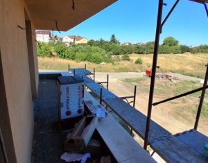 Casa spatioasa, compartimentata eficient, Dambul Rotund