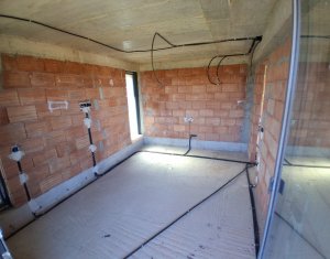 Casa spatioasa, compartimentata eficient, Dambul Rotund