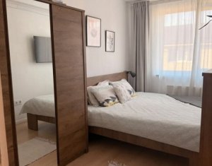 Apartment 3 rooms for sale in Floresti