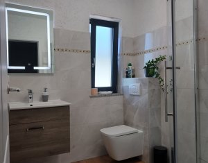 House 4 rooms for sale in Apahida