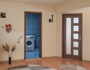 Apartament 2 camere , 54 mp , parcare, zona Stadionului 