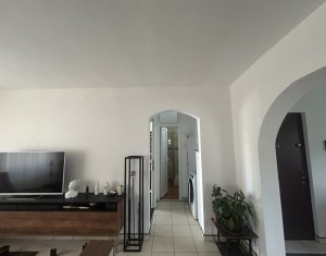 Apartament spatios cu 3 dormitoare+living zona Plopilor, aproape de BT Arena