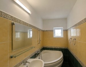 Apartament spatios cu 3 dormitoare+living zona Plopilor, aproape de BT Arena