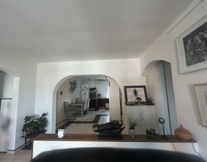 Apartament spatios cu 3 dormitoare+living zona Plopilor, aproape de BT Arena