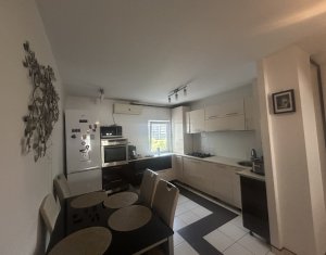 Apartament spatios cu 3 dormitoare+living zona Plopilor, aproape de BT Arena