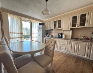 Apartament in vila, 3 camere, terasa de 30 mp, langa UMF si gradina Botanica 