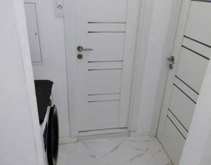 Apartament 3 camere decomandat, Piata CIpariu, Bulevardul Nicolae Titulesc