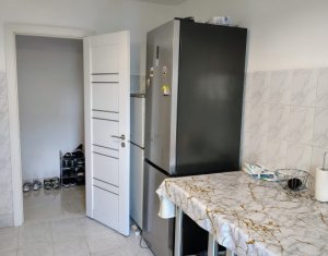 Apartament 3 camere decomandat, Piata CIpariu, Bulevardul Nicolae Titulesc