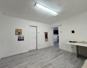 Spatiu parter 54mp 2 incaperi, birouri sau locuinta, zona spitalul Stanca 