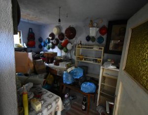Casa cu teren mare in Manastireni zona centrala