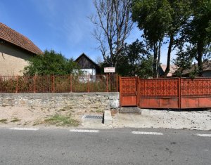 Casa cu teren mare in Manastireni zona centrala