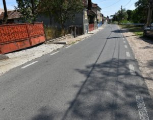 Casa cu teren mare in Manastireni zona centrala