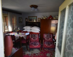 Casa cu teren mare in Manastireni zona centrala