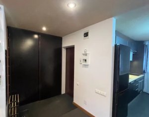 Apartament lux, 3 camere, parcare, zona Andrei Muresanu