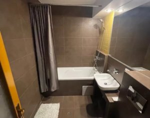 Apartament lux, 3 camere, parcare, zona Andrei Muresanu