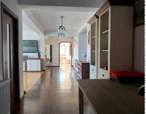 Maison 4 chambres à vendre dans Apahida