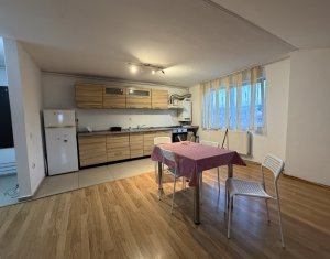 , 65m2 in Floresti