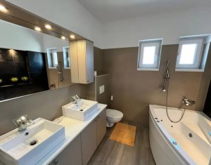 Maison 5 chambres à louer dans Cluj-napoca, zone Iris