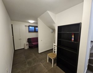 Ház 6 szobák kiadó on Cluj-napoca, Zóna Europa