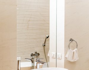 Appartement 5 chambres à louer dans Cluj-napoca, zone Plopilor
