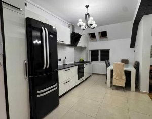 Appartement 3 chambres à louer dans Cluj-napoca, zone Centru