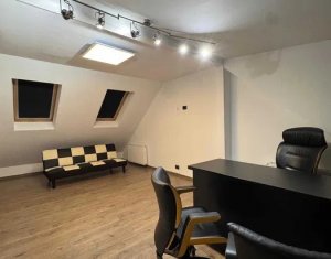 Appartement 3 chambres à louer dans Cluj-napoca, zone Centru