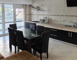 , 80m2 dans Cluj-napoca, zone Marasti