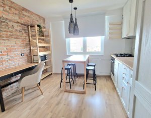 Inchiriere Apartament 2 camere, semicentral, Titulescu