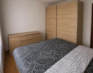 Apartament cu  2 camere, decomandat in zona Plopilor+parcare 