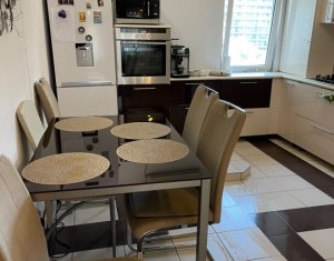 Appartement 4 chambres à louer dans Cluj-napoca, zone Plopilor