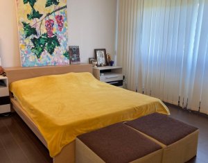Appartement 4 chambres à louer dans Cluj-napoca, zone Plopilor