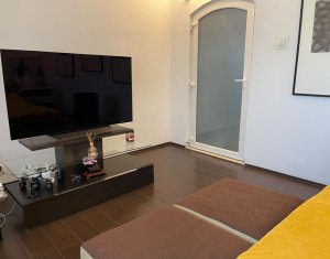 Appartement 4 chambres à louer dans Cluj-napoca, zone Plopilor