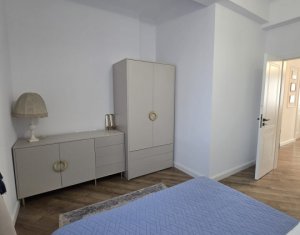 Appartement 3 chambres à louer dans Cluj-napoca, zone Marasti