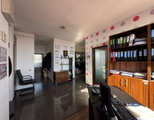 Appartement 4 chambres à vendre dans Cluj-napoca, zone Iris