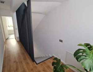 Maison 4 chambres à vendre dans Cluj-napoca, zone Manastur