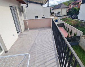 Maison 4 chambres à vendre dans Cluj-napoca, zone Manastur
