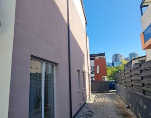 Maison 4 chambres à vendre dans Cluj-napoca, zone Manastur