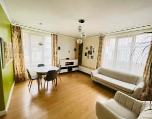Appartement 4 chambres à vendre dans Cluj-napoca, zone Manastur