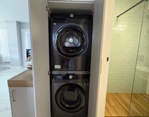 Appartement 4 chambres à vendre dans Cluj-napoca, zone Manastur