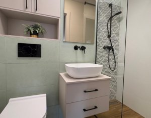 Appartement 4 chambres à vendre dans Cluj-napoca, zone Manastur