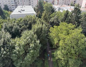 Appartement 4 chambres à vendre dans Cluj-napoca, zone Manastur