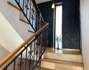 Maison 6 chambres à louer dans Cluj-napoca, zone Andrei Muresanu