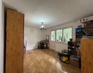 Appartement 4 chambres à vendre dans Cluj-napoca, zone Manastur