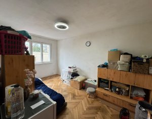 Appartement 4 chambres à vendre dans Cluj-napoca, zone Manastur