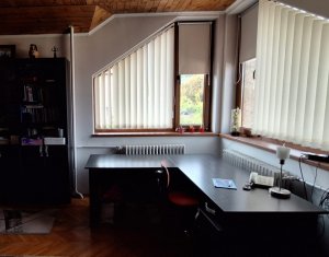 Vanzare casa individuala A. Muresanu, 3 niveluri, gradina, 2 parcari