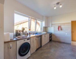 Vanzare casa individuala, spatioasa in Gruia teren 657 mp, zona linistita