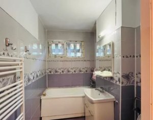 De vanzare apartament cu 2 camere zona str. C. Brancusi