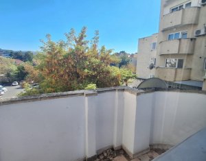 Inchiriere 3 camere Pta Cipariu, prima inchiriere