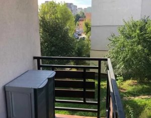 Apartament 2 camere, zona Plopilor, cu parcare