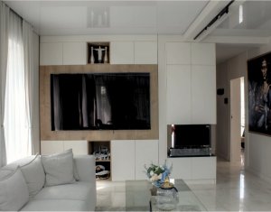 Casa  individuala, 5 camere, ultramoderna, ultrafinisata, la cheie, Sub Coasta